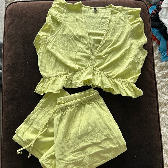 Matching Set - Picture 3 of 5